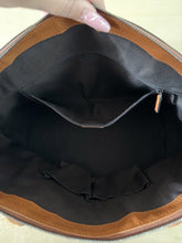 Carica l'immagine nel visualizzatore di Gallery, Gucci Borsa Dome Media Color Cammello