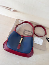 Carica l'immagine nel visualizzatore di Gallery, Gucci Jackie 1961 Small Limited Edition Bicolor