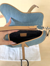 Carica l'immagine nel visualizzatore di Gallery, Dior Saddle Denim Vintage
