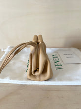 Carica l'immagine nel visualizzatore di Gallery, Bottega Veneta Point Coin Purse