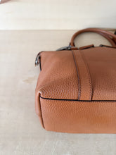 Carica l'immagine nel visualizzatore di Gallery, Gucci Borsa Dome Media Color Cammello