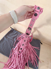 Carica l'immagine nel visualizzatore di Gallery, Balenciaga Borsa Le Cagole XS Con Frange