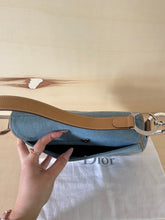 Carica l'immagine nel visualizzatore di Gallery, Dior Saddle Denim Vintage