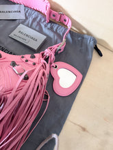 Carica l'immagine nel visualizzatore di Gallery, Balenciaga Borsa Le Cagole XS Con Frange