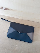 Carica l'immagine nel visualizzatore di Gallery, Fendi Pochette 2Jours Multicolor