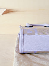 Carica l'immagine nel visualizzatore di Gallery, Gucci Mini Tote Canvas GG Jumbo Lilla