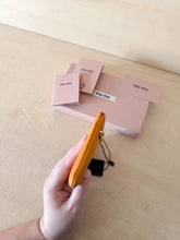 Carica l'immagine nel visualizzatore di Gallery, Miu Miu Bustina Softy Color Melograno