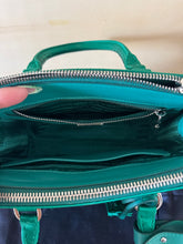 Carica l'immagine nel visualizzatore di Gallery, Prada Mini Galleria Cristalli Verde Smeraldo