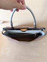 Carica l'immagine nel visualizzatore di Gallery, Fendi Peekaboo Selleria Limited Edition Bicolor Small