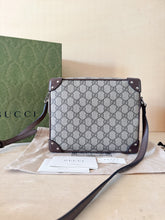 Carica l'immagine nel visualizzatore di Gallery, Gucci Borsa Globe Trotter GG Supreme