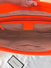 Carica l'immagine nel visualizzatore di Gallery, Gucci Jackie 1961 Arancione Fluo