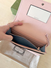 Carica l'immagine nel visualizzatore di Gallery, Gucci Borsa Mini Chain Marmont GG Rosa