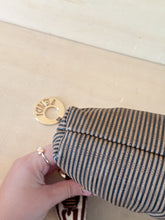 Carica l'immagine nel visualizzatore di Gallery, Fendi Chef Limited Edition FF Traforate Marrone