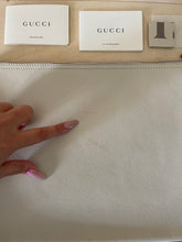 Carica l'immagine nel visualizzatore di Gallery, Gucci Maxi Pochette Limited Edition