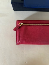 Carica l'immagine nel visualizzatore di Gallery, Prada portafoglio grande con portacarte rimovibile