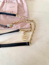 Carica l'immagine nel visualizzatore di Gallery, Miu Miu Ciuntura Con Charm