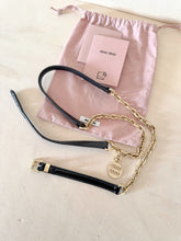 Carica l'immagine nel visualizzatore di Gallery, Miu Miu Ciuntura Con Charm