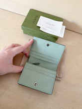 Carica l'immagine nel visualizzatore di Gallery, Gucci Portafoglio Compact GG Ophidia Verde Acqua