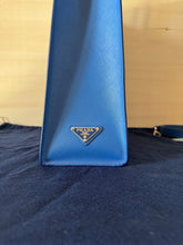 Carica l'immagine nel visualizzatore di Gallery, Prada borsa shopping tote in pelle saffiano