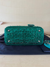 Carica l'immagine nel visualizzatore di Gallery, Prada Mini Galleria Cristalli Verde Smeraldo