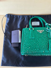 Carica l'immagine nel visualizzatore di Gallery, Prada Mini Galleria Cristalli Verde Smeraldo