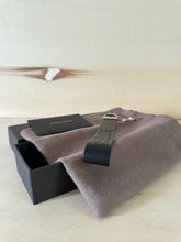 Carica l'immagine nel visualizzatore di Gallery, Bottega Veneta Portachiavi in pelle