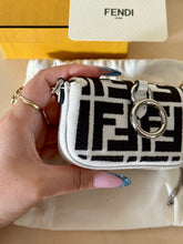 Carica l'immagine nel visualizzatore di Gallery, Fendi nano baguette limited edition Marc Jacobs