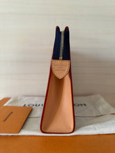 Carica l'immagine nel visualizzatore di Gallery, Louis Vuitton Pochette Toilette Limited Edition 1854 Blue
