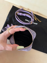 Carica l'immagine nel visualizzatore di Gallery, Saint Laurent portamonete con tracolla Lou