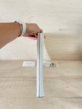 Carica l'immagine nel visualizzatore di Gallery, Gucci Maxi Pochette Limited Edition