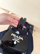 Carica l'immagine nel visualizzatore di Gallery, Prada Borsa Cleo Small Con Paillettes