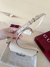 Carica l'immagine nel visualizzatore di Gallery, Gucci Borsa Mini GG Gilbert Color Beige Burro