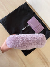 Carica l'immagine nel visualizzatore di Gallery, Saint Laurent Puffer Pouch