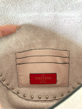 Carica l'immagine nel visualizzatore di Gallery, Valentino Rockstud Spike tracollina