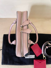 Carica l'immagine nel visualizzatore di Gallery, Valentino borsa a mano Limited edition