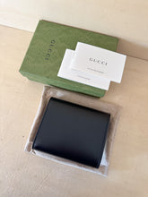 Carica l'immagine nel visualizzatore di Gallery, Gucci Portafoglio Petite GG Compact Nero
