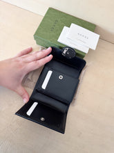 Carica l'immagine nel visualizzatore di Gallery, Gucci Portafoglio Petite GG Compact Nero

