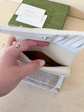 Carica l&#39;immagine nel visualizzatore di Gallery, Gucci Portafoglio Blondie Compact
