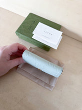 Carica l'immagine nel visualizzatore di Gallery, Gucci Portacarte Gilbert GG Turchese

