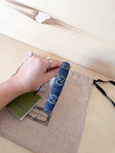 Carica l&#39;immagine nel visualizzatore di Gallery, Gucci Cerchietto GG Denim
