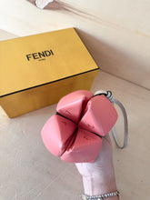 Carica l'immagine nel visualizzatore di Gallery, Fendi Charm Fortune Teller Tricolor
