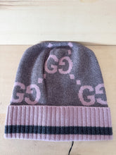 Carica l&#39;immagine nel visualizzatore di Gallery, Gucci Cappello GG In Cashmere Lilla &amp; Antracite
