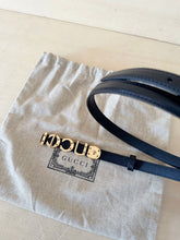 Carica l&#39;immagine nel visualizzatore di Gallery, Gucci Cintura Logo Scritta Nera
