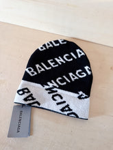 Carica l&#39;immagine nel visualizzatore di Gallery, Balenciaga Cappello Lana Logo Nero
