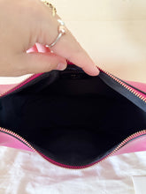 Carica l&#39;immagine nel visualizzatore di Gallery, Fendi Borsa Fendigraphy Small Color Magenta
