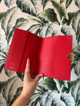 Carica l'immagine nel visualizzatore di Gallery, Louis Vuitton Cover Agenda Paul MM
