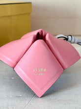 Carica l'immagine nel visualizzatore di Gallery, Fendi Charm Fortune Teller Tricolor
