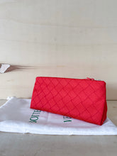 Carica l'immagine nel visualizzatore di Gallery, Bottega Veneta Beauty Intreccio Arancio
