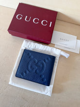 Carica l'immagine nel visualizzatore di Gallery, Gucci Portafoglio Uomo GG Jumbo Blu
