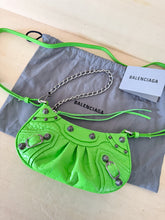 Carica l&#39;immagine nel visualizzatore di Gallery, Balenciaga Borsa Le Cagole Mini
